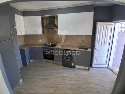 Andar‑moradia t3 renovado em gondomar