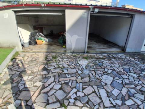 Andar‑moradia t3 renovado em gondomar