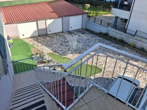 Andar‑moradia t3 renovado em gondomar