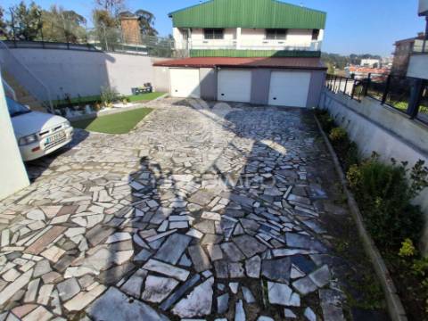 Andar‑moradia t3 renovado em gondomar