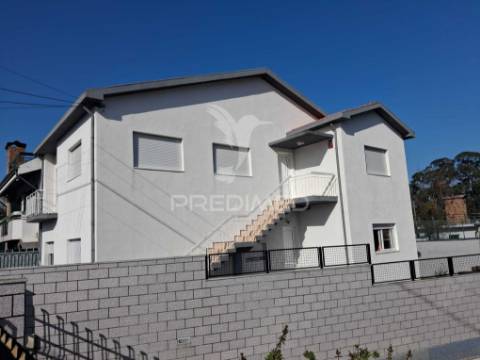 Andar‑moradia t3 renovado em gondomar