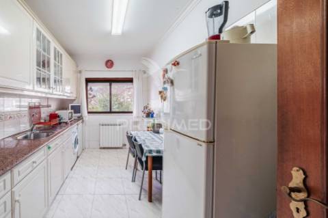 Apartamento | 4 assoalhadas | massamá