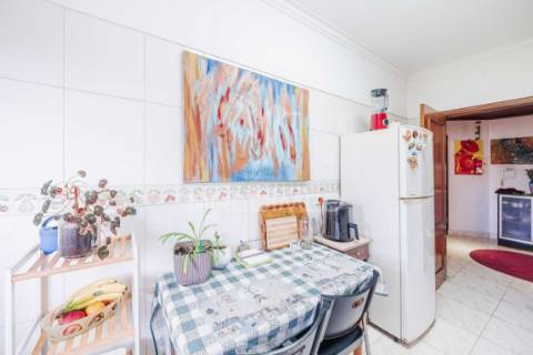 Apartamento | 4 assoalhadas | massamá