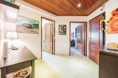 Apartamento | 4 assoalhadas | massamá