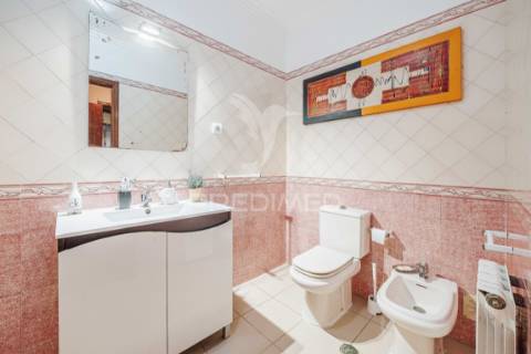 Apartamento | 4 assoalhadas | massamá