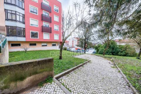 Apartamento | 4 assoalhadas | massamá