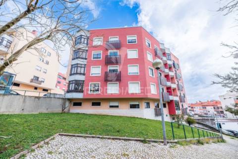 Apartamento | 4 assoalhadas | massamá