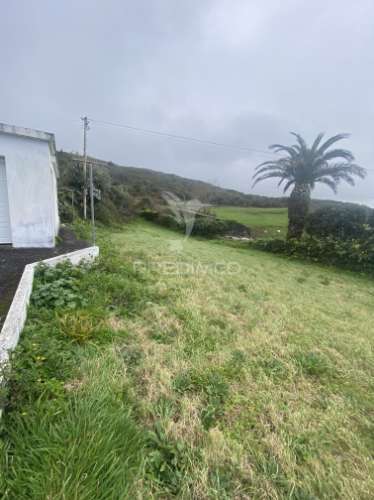 Moradia t2 com terreno na freguesia dos rosais