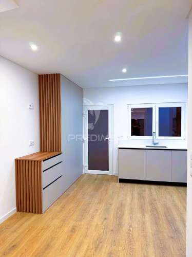 Suite, garagem, varandas, acabamentos de qualidade