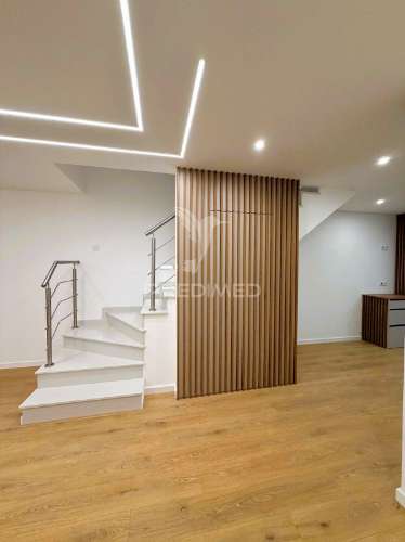 Suite, garagem, varandas, acabamentos de qualidade