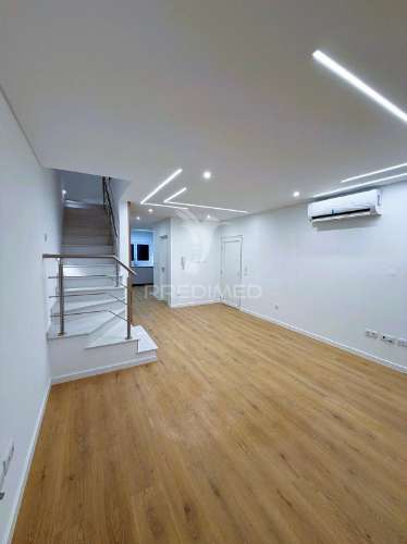 Suite, garagem, varandas, acabamentos de qualidade