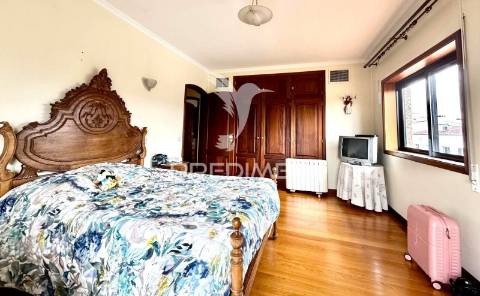 Moradia t3  em creixomil - guimarães