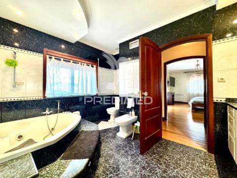 Moradia t3  em creixomil - guimarães