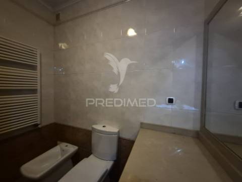 Apartamento t2 com elevadores no centro de vila franca de xira