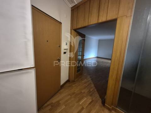 Apartamento t2 com elevadores no centro de vila franca de xira
