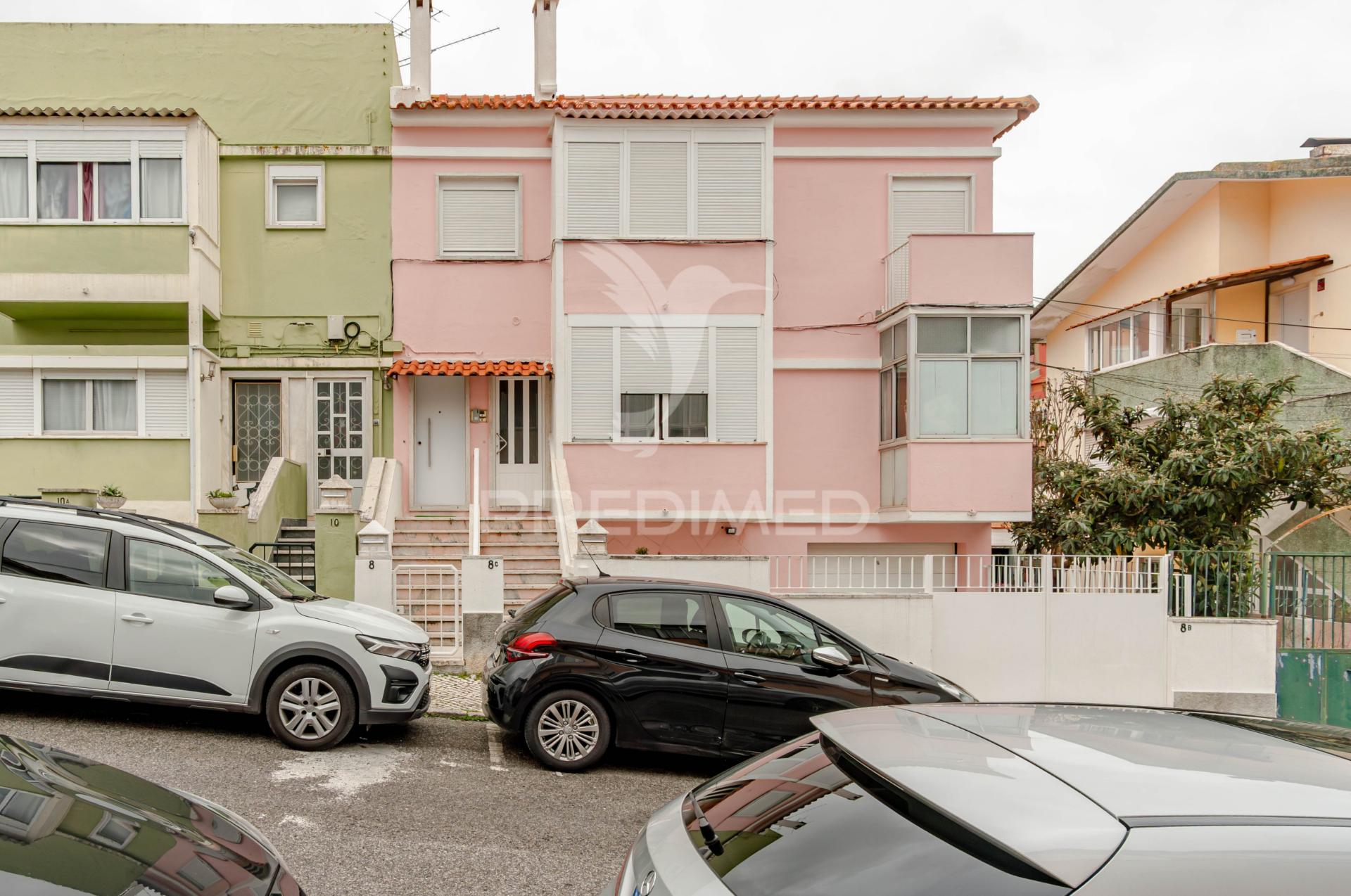 Moradia t4 com sótão e garagem | mina de água – amadora