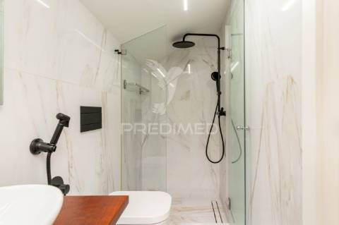 Moradia t4 com sótão e garagem | mina de água – amadora