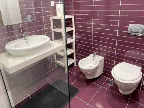 Apartamento t3 com terraço privado de 57m²