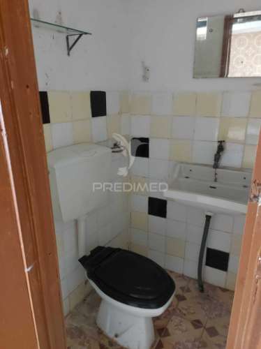 Moradia t2 c/aproveitamento de sótão