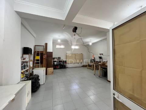 Loja comercial no centro histórico de mirandela