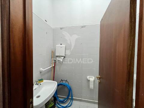 Loja comercial no centro histórico de mirandela