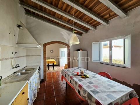 Moradia t1 no monte do guerreiro, castro verde