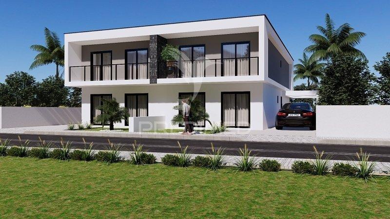 Moradia geminada com piscina e garagem ,fernão ferro.