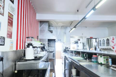 Restaurante / churrascaria em vila nova de gaia