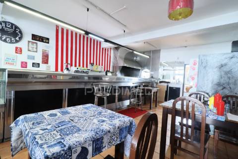 Restaurante / churrascaria em vila nova de gaia