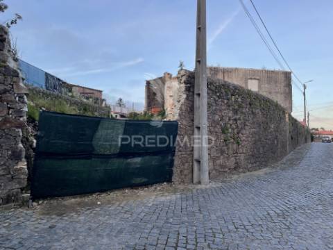 Casa ruínas - recuperar com 1.390m2 terreno ( bagunte )