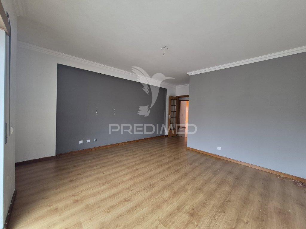 T2 com elevador - feijó