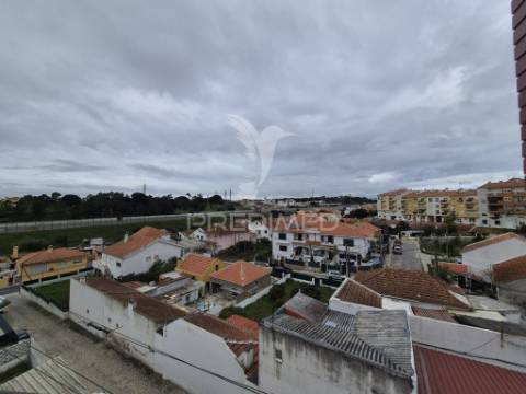 T2 com elevador - feijó