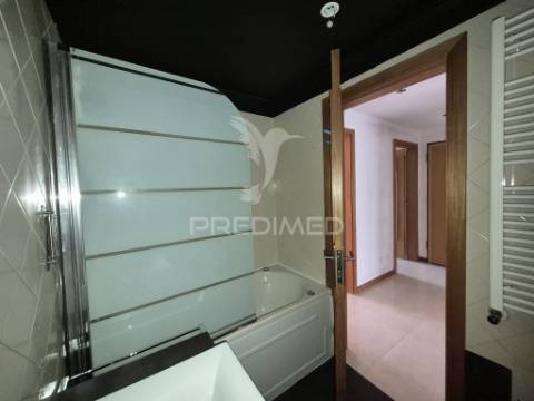 T2 com elevador - feijó