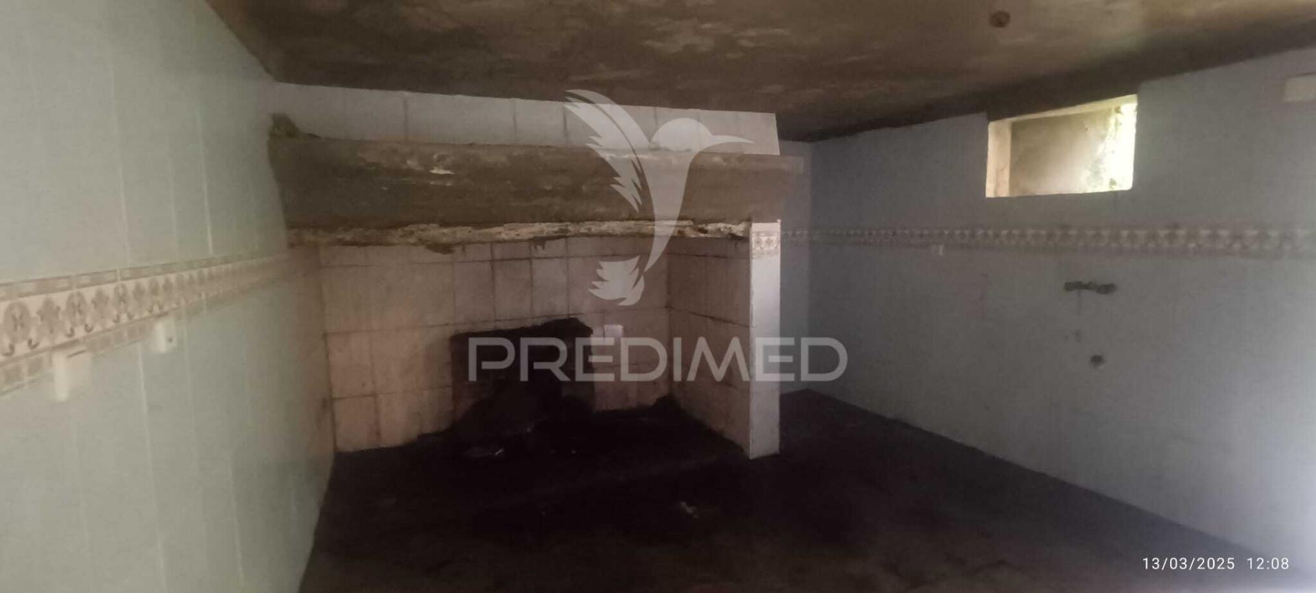 Casa antiga no centro histórico em nisa