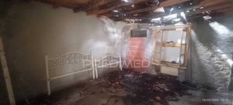 Casa antiga no centro histórico em nisa