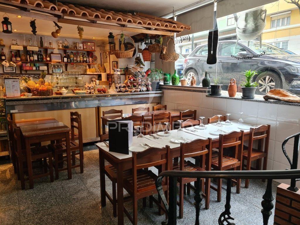 Snack bar/ restaurante, zona de campolide