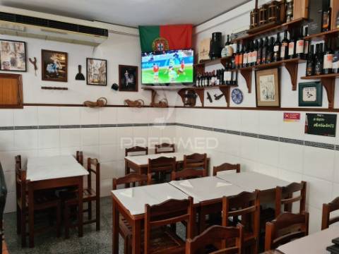 Snack bar/ restaurante, zona de campolide