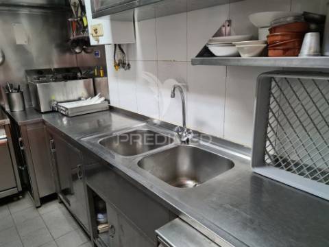 Snack bar/ restaurante, zona de campolide