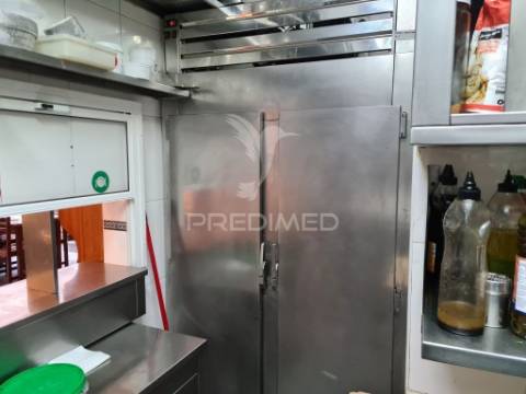 Snack bar/ restaurante, zona de campolide