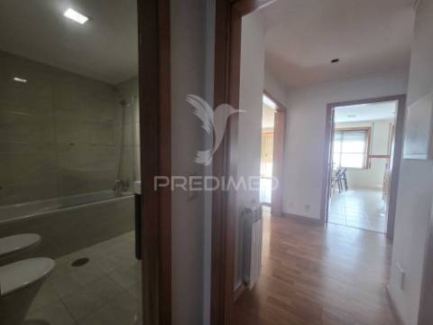 T2 lavra/praias com 2 l. garagem e arrumo