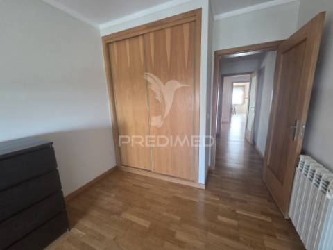 T2 lavra/praias com 2 l. garagem e arrumo