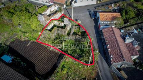 Ruina, para venda, na candelária