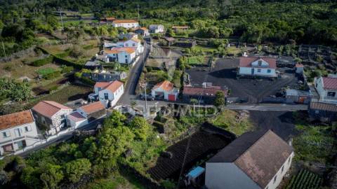 Ruina, para venda, na candelária