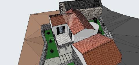 Ruinas, para venda, na candelária com projeto de construção aprovado