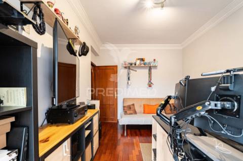 T3 com  lareira, 3 varandas e box em valbom, gondomar