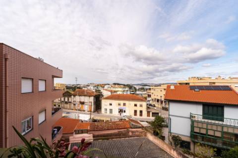 T3 com  lareira, 3 varandas e box em valbom, gondomar