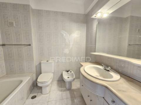 Excelente apartamento t2 no centro do pinhal novo, palmela