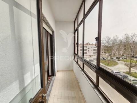 Excelente apartamento t2 no centro do pinhal novo, palmela