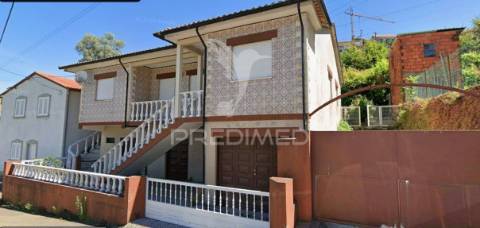 Moradia t3 com 2 pisos em sever do vouga