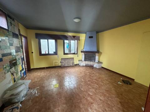 Moradia t3 com 2 pisos em sever do vouga